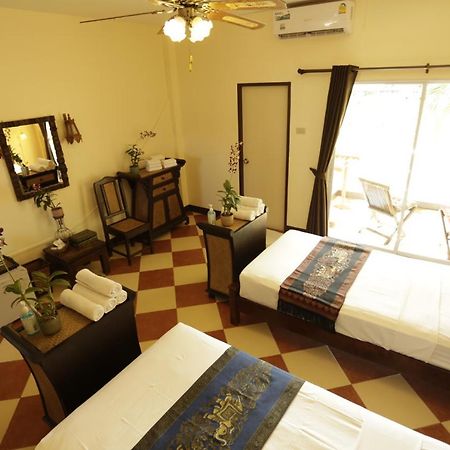 Liam'S Guesthouse Adults Only Chiang Mai Exterior photo