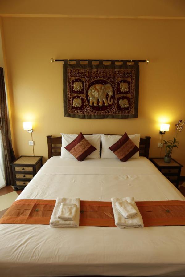 Liam'S Guesthouse Adults Only Chiang Mai Exterior photo
