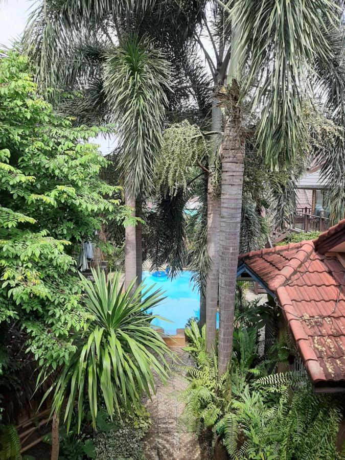 Liam'S Guesthouse Adults Only Chiang Mai Exterior photo