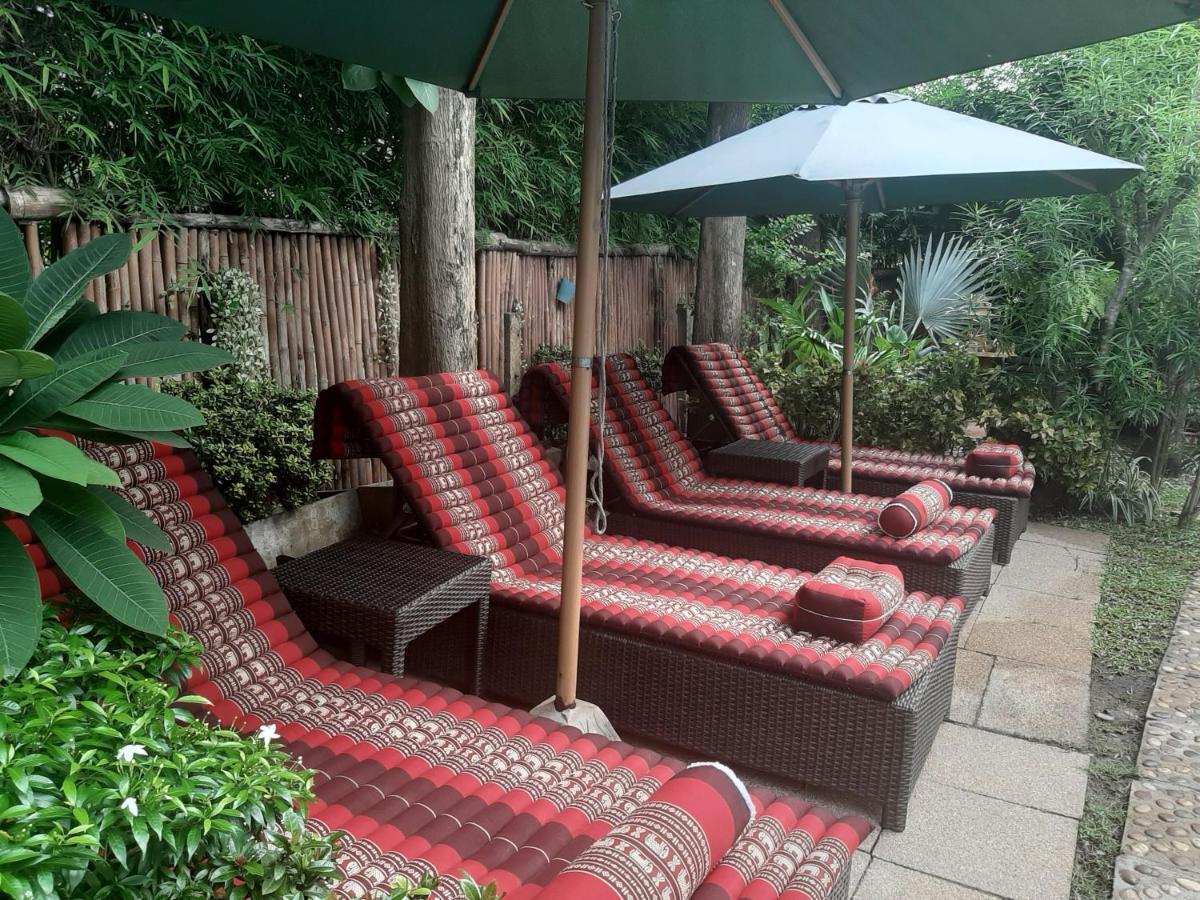 Liam'S Guesthouse Adults Only Chiang Mai Exterior photo